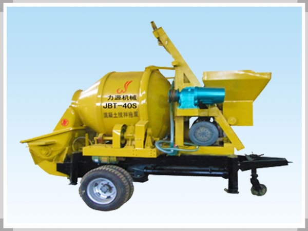 混凝土攪拌拖泵多少錢(qián)？哪家好？